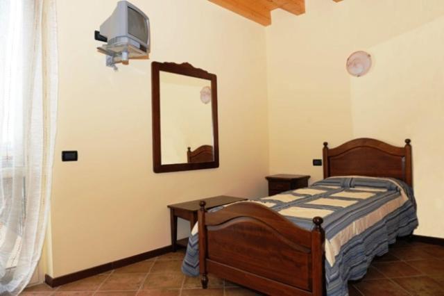 Agriturismo Parco Del Chiese Bedizzole Habitación foto
