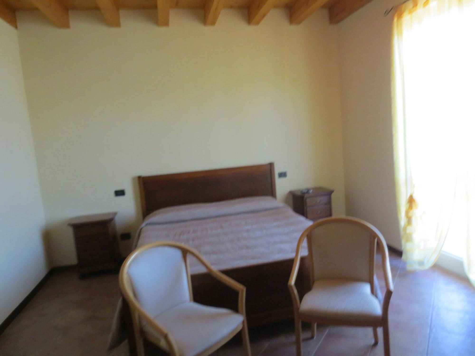 Agriturismo Parco Del Chiese Bedizzole Habitación foto
