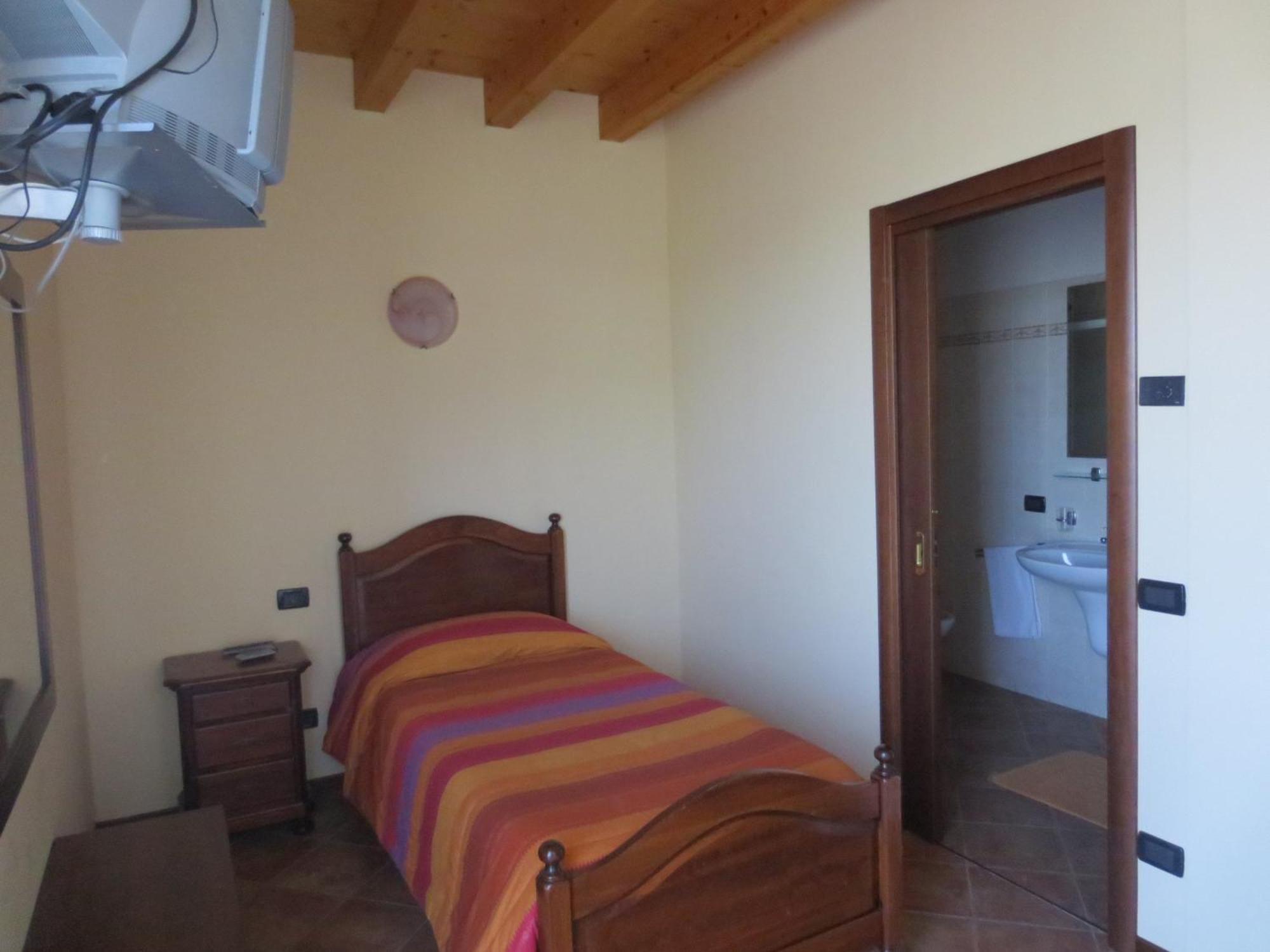 Agriturismo Parco Del Chiese Bedizzole Habitación foto