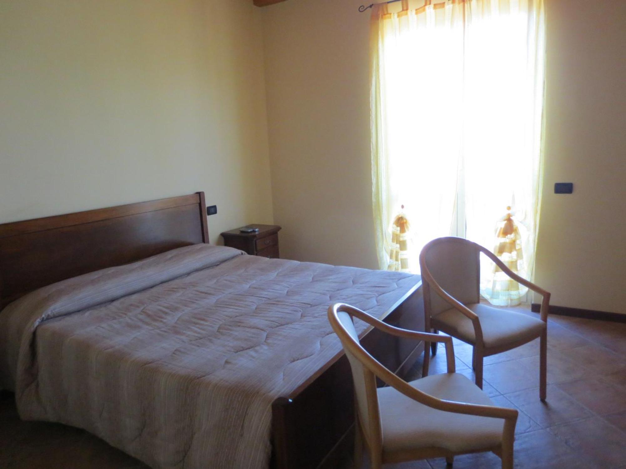 Agriturismo Parco Del Chiese Bedizzole Habitación foto